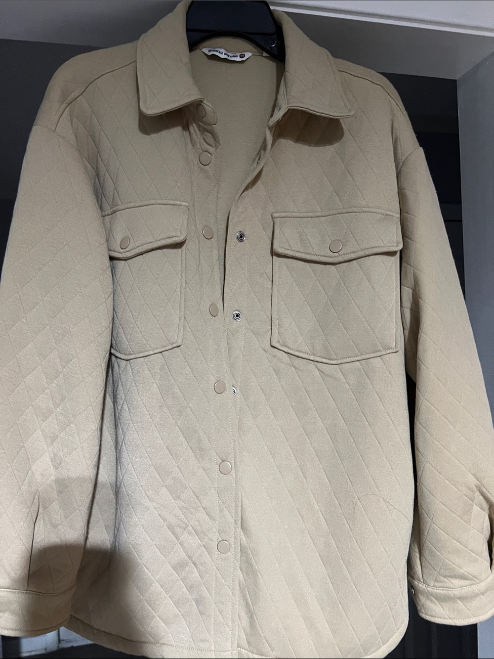 Mountain and Isles Women’s Quilted Tan Jacket
